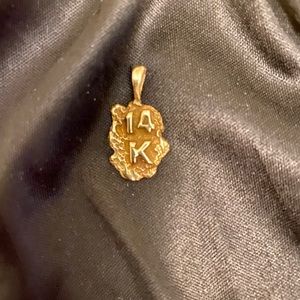 14k pendant.